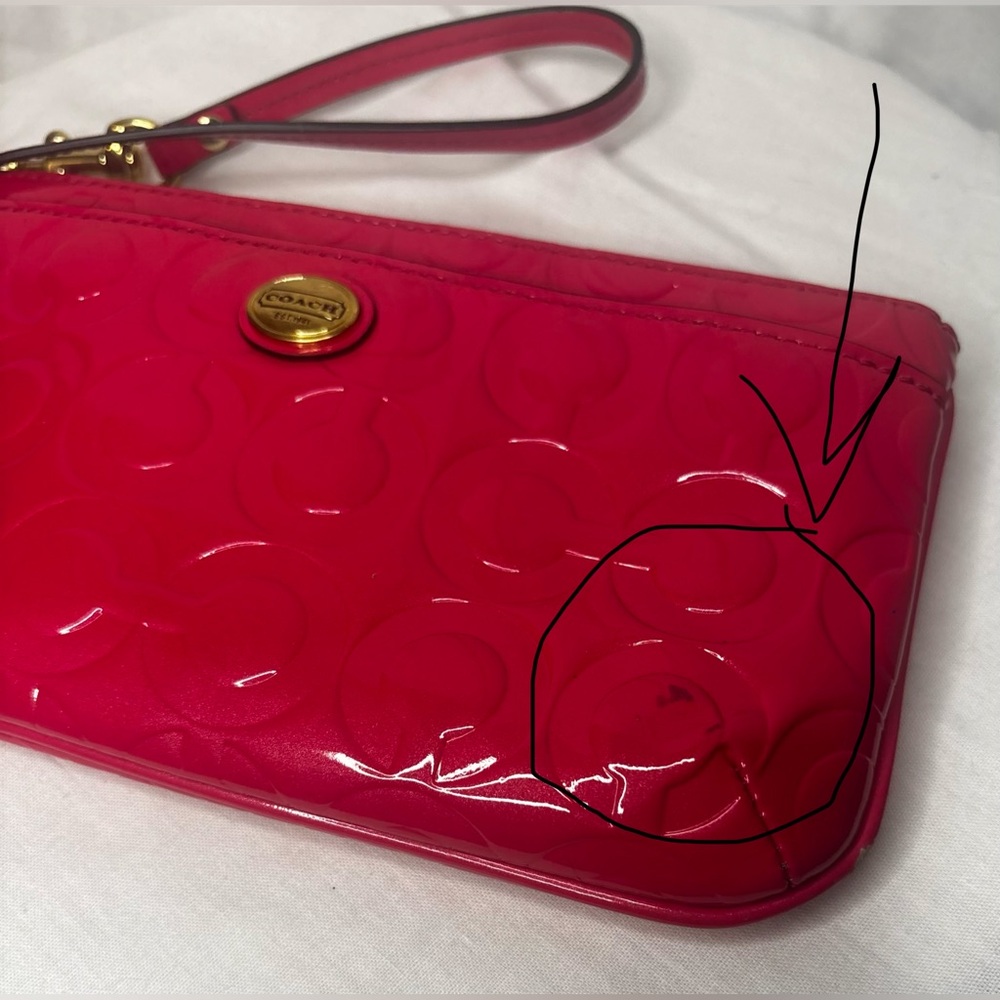 COACH Peyton Signature Embossed Patent Leather Hot Pink Wristlet Clutch Auth GUC - Picture 11 of 15